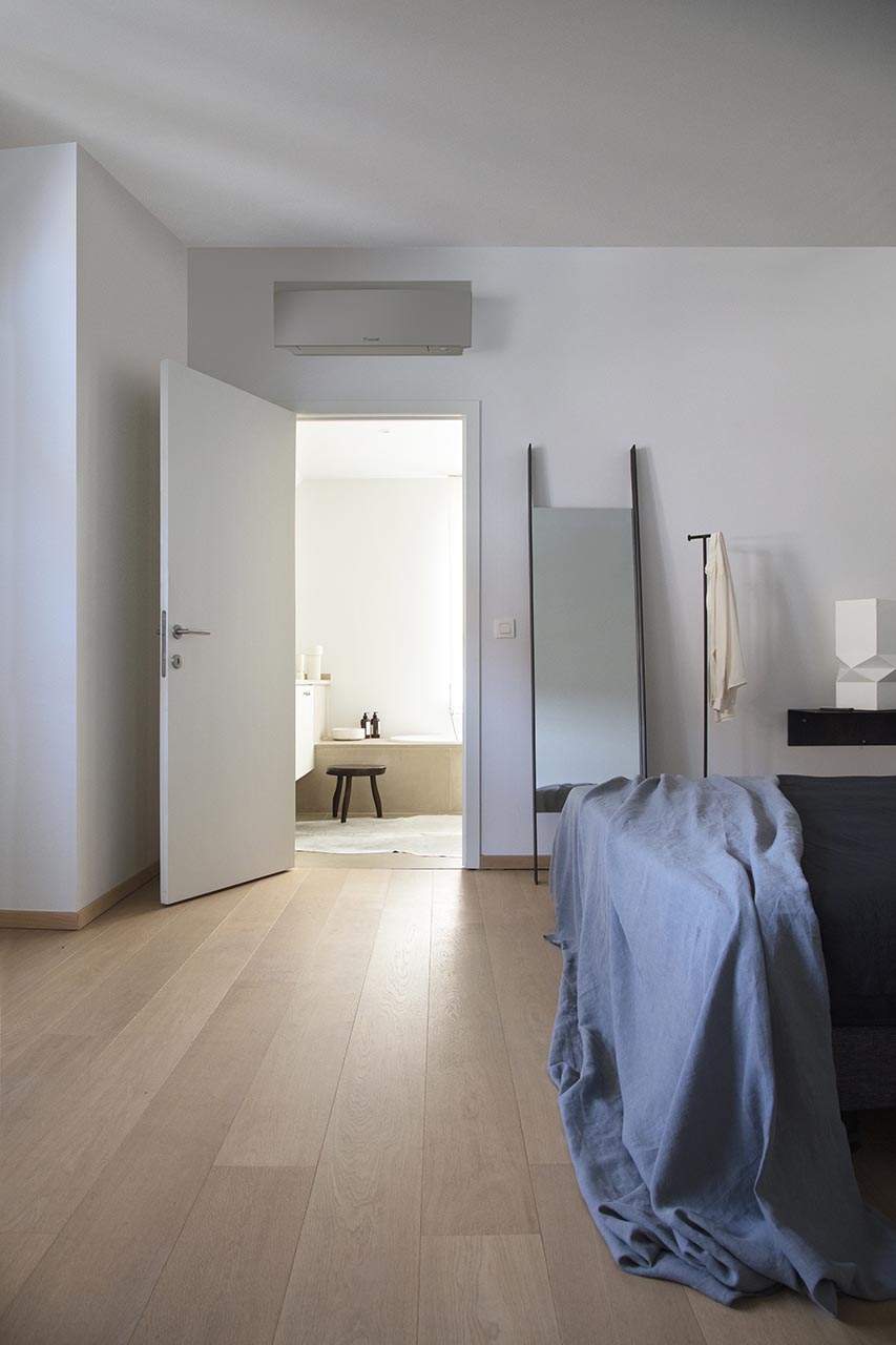 Daikin Wall Mounted – Emura ( White - Black - Silver ) FTXJ-AW + RXJ-A9