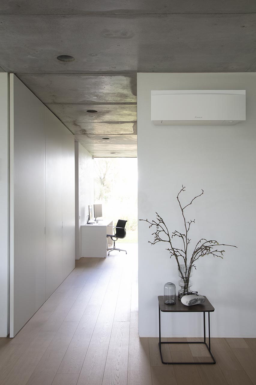 Daikin Wall Mounted – Emura ( White - Black - Silver ) FTXJ-AW + RXJ-A9